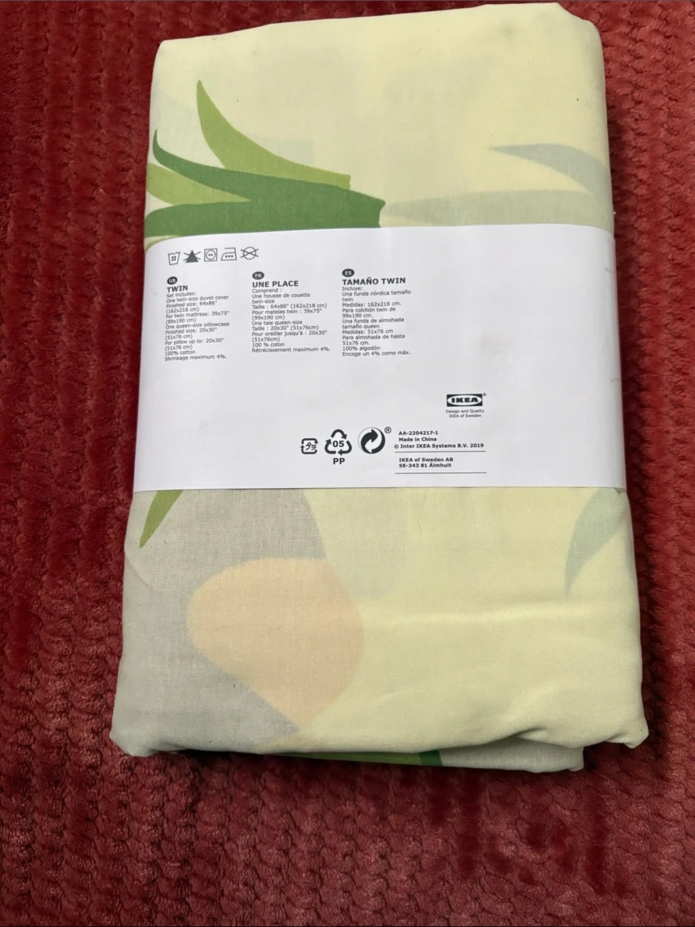 New never opened Twin Dinosaur Print Bedding Set in Light Green